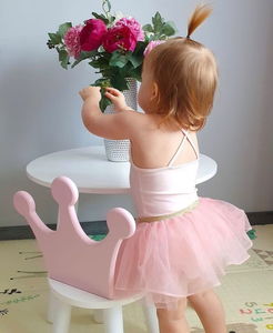 Meubles Montessori nordiques <span class=keywords><strong>pour</strong></span> enfants <span class=keywords><strong>Table</strong></span> à manger en bois <span class=keywords><strong>pour</strong></span> enfants <span class=keywords><strong>Table</strong></span> et chaises en nuage <span class=keywords><strong>pour</strong></span> enfants Tables <span class=keywords><strong>pour</strong></span> filles - Product Image 3