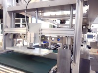 Machine d'emballage sous film rétractable automatique pour boissons multi-bouteilles en plastique PP PET demi-plateau