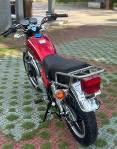 Suzuki GN125 <span class=keywords><strong>125cc</strong></span> Motorrad - Kraftstoffeffizient, zuverlässig und stilvoller Cruiser - Product Image 2