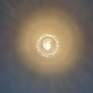 Lampe postmoderne en laiton LED en forme de fleur lampe de luxe salle à manger design suspension en verre clair - Product Image 2