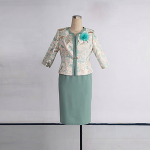 Nouvelle Robe Deux Pièces Formelle Décontractée à Motifs Floraux Peints avec Boutons, Grande Taille pour Femmes Adultes, Longueur Genou, Idéale pour l'Église et les Tenues du Dimanche - Product Image 1
