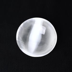 Bol en sélénite transparente de haute qualité, forme ronde, bol artisanal en cristal pour la guérison par le Reiki, purification énergétique, ornement pour la maison, vente en gros - Product Image 5