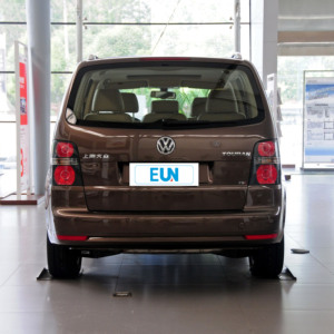 <span class=keywords><strong>Voiture</strong></span> neuve de haute qualité en gros Volkswagen <span class=keywords><strong>Touran</strong></span> modèle 2013 1.4T manuelle Confort 5 places à prix ultra-bas - Product Image 4