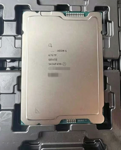 I-N-T-E-L Xeon Gold CPU 8558P/8558/9654/9554 Server Processor Xeon