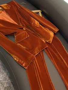 Traje de Oficina de Terciopelo de Calidad 2023 para Mujer, Diseño Elegante, Blazer de Manga Larga con un Solo Botón, Pantalones Acampanados, 2 Piezas, Color Marrón - Product Image 5