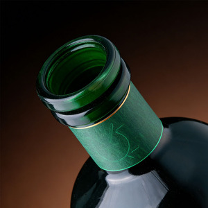 Botella <span class=keywords><strong>de</strong></span> Vidrio Redonda Personalizada para <span class=keywords><strong>Vodka</strong></span>, Super Flint con Tapón <span class=keywords><strong>de</strong></span> Corcho Premium para Exportación a Mercados Internacionales - Product Image 3