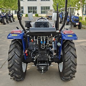 Tractor de Ruedas de 160HP con Cargador, Pico para Pacas, Caja de Cambios 8+2, Cabina con Aire Acondicionado, Certificación CE - Product Image 1