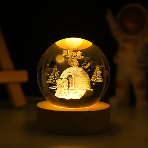 Bola de Cristal Luminosa de Diseño Moderno y Simple con Grabado Interno, Lámpara Nocturna de Escritorio, Adorno de Bola de Cristal, Decoración para el Día del Niño - Product Image 6