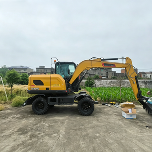 Excavatrice sur roues municipale XE80WG PRO, pelle hydraulique mobile pour travaux de terrassement, installation de canalisations et dégagement de chantier - Product Image 1