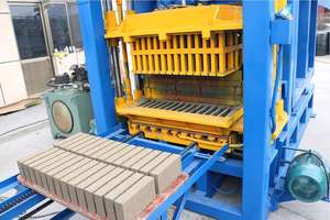 QT5-15全自動インターロッキングクリーメントレンガ製造機中空ブロック製造機工場価格 - Product Image 2