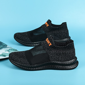 รองเท้าผ้าตาข่ายระบายอากาศแบบสวม น้ำหนักเบาพิเศษ พื้นรองเท้า EVA ยืดหยุ่น ซับแรงกระแทก นุ่มสบาย เหมาะสำหรับฤดูร้อน - Product Image 3