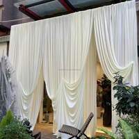 Rideaux de scène de mariage en soie de lait blanc pur à double couche avec cadre de support amovible pour utilisation en intérieur/extérieur