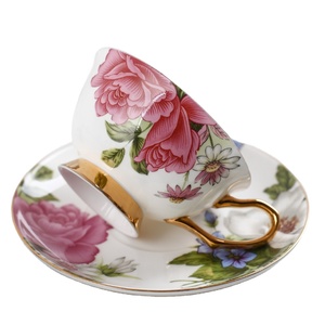Bone china carina in ceramica tea cafe <span class=keywords><strong>tazza</strong></span> di caffè stampa fiore personalizzato di fabbrica con manico in oro logo <span class=keywords><strong>tazza</strong></span> <span class=keywords><strong>da</strong></span> tè - Product Image 4