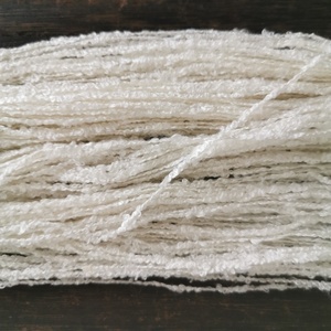 Lotus Yarns Haute Qualité 100% Mulberry Soie Boucle Fil 210m/50g Fibre Naturelle Fil À Tricoter À La Main Pour L'été - Product Image 3