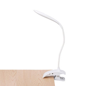 <span class=keywords><strong>En</strong></span> <span class=keywords><strong>gros</strong></span> Étudiants <span class=keywords><strong>Lecture</strong></span> <span class=keywords><strong>Bureau</strong></span> Apprentissage LED Charge <span class=keywords><strong>Lampe</strong></span> <span class=keywords><strong>De</strong></span> <span class=keywords><strong>Bureau</strong></span> Corps Blanc Flexible USB <span class=keywords><strong>Pince</strong></span> Protection Des Yeux Petite <span class=keywords><strong>Lampe</strong></span> <span class=keywords><strong>De</strong></span> <span class=keywords><strong>Bureau</strong></span> - Product Image 1