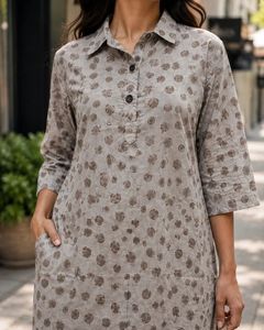 Ensemble coordonné élégant en rayonne à imprimé bloc avec col, en tissu rayonne doux, coupe décontractée, tenue assortie confortable et parfaite - Product Image 3