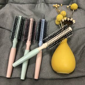 <b>Round</b> Hairbrush Nylon Bristles Anti Static For Women And Students Household Use - Product Image 1