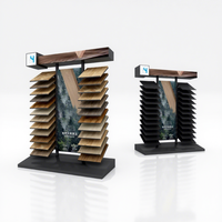 Support autoportant sur mesure pour carreaux de sol en vinyle stratifié, imitation bois, pour une présentation optimisée du revêtement de sol