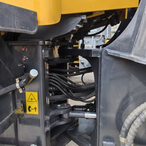 Sdlg 956 फ्रंट व्हील लोडर 5 टन क्षमता वाले भारी उपकरण sdlg व्हील लोडर 956 सेकंड हैंड निर्माण लोडर - Product Image 2