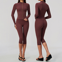 Ensemble de sport pour femme : veste de yoga zippée avec trous pour les pouces, leggings capri, tenue de fitness 2 pièces, ensemble athleisure pour la gym