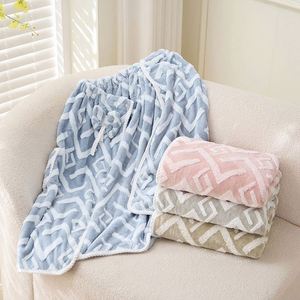 Toalla de Baño de Poliéster Tejido con Fibra Ultrafina, Suave y Absorbente, Se Puede Lavar a Mano/Lavadora, Apta para Hogar, Hotel, Spa - Product Image 2