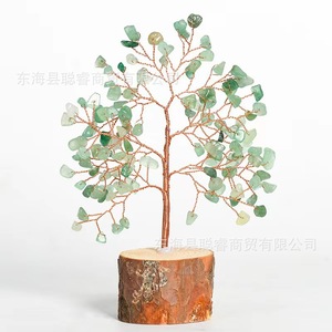 Árbol de Cristal con Piedras Verdes sobre Base de Madera, Decoración para el Hogar u Oficina, Regalo Artesanal - Product Image 1