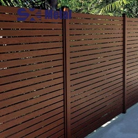 Clôture de jardin moderne en aluminium noir à lattes horizontales, panneaux de clôture extérieure pour villa, clôture métallique de sécurité OEM ODM pour maisons