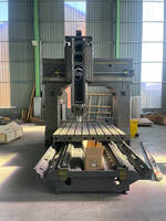 Centre d'usinage à portique CNC de haute qualité GMC1813 GMC1830 équipé d'un système de lubrification automatique de type vertical