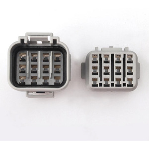 Conector Automotriz de 12 Posiciones, Plástico Gris, IP20, Macho y Hembra, para Uso en Automóviles - Product Image 3