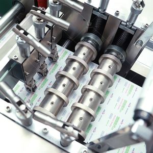 Hot Sale Automatische Alkohol Tupfer Pad Herstellung Maschine Alkohol Baumwolle Blatt Verpackungs maschine - Product Image 3