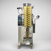 Machine verticale VFFS pour le remplissage et la scellage de sachets de liquides et de pâtes, idéale pour les sauces alimentaires et les usines de fabrication de produits de soins personnels, haute précision