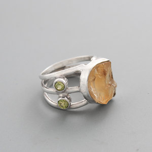Bague bohème en argent sterling 925 avec pierres précieuses naturelles citrine et péridot serties clos pour un usage quotidien - Product Image 2
