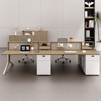 Bureau de bureau modulaire contemporain, simple et moderne, pour personnel, double poste quatre places, avec panneau perforé, porte-cartes et chaise de bureau