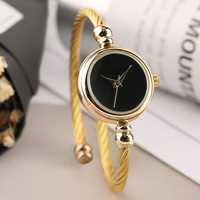 Montre Femme Minimaliste Or, Montre-Bracelet en Acier Inoxydable Fine, Style Européen pour Filles et Femmes à Quartz