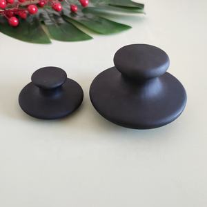 Sibin bian siyah mantar şekilli masaj taşı bazalt sıcak kaya noktası taş derin masaj taşı s isıtıcı Gua Sha masaj aleti - Product Image 6