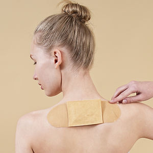 Meilan Parches de Moxibustión Adhesivos de Artemisia con Certificación CE, Logotipo Personalizado, para Hombres y Mujeres, Calor Calmante, Alivio del Dolor, Compresas Calientes de Hierro - Product Image 1