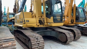 รถขุดตีนตะขาบ Komatsu PC200 มือสอง สภาพดีเยี่ยม นำเข้าจากญี่ปุ่น ราคาถูก รถขุด 20 ตัน ลดราคา - Product Image 4