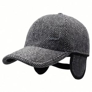 Casquette de baseball d'hiver réglable en coton avec protection auditive pour hommes d'âge moyen et personnes âgées, anti-froid, chaude et épaisse, pour activités sportives en extérieur - Product Image 1
