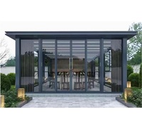 Pergola motorisée extérieure en aluminium avec stores coulissants, ouverture à persiennes, protection solaire, pour jardin de villa de luxe personnalisée