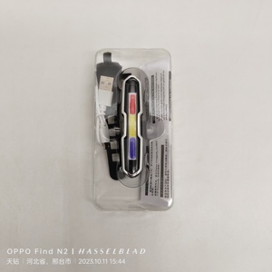 Ultra-lumineux LED trois couleurs USB charge batterie avertissement de sécurité <span class=keywords><strong>clignotant</strong></span> tube de selle installé feu arrière de <span class=keywords><strong>vélo</strong></span> - Product Image 4