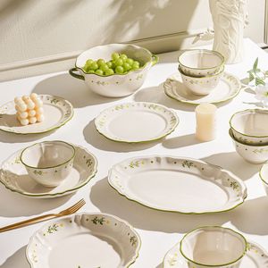 Classic Style Porcelain Dinnerware <b>Sets</b> Customizable Color Logo Dishwasher <b>Microwave</b> Safe Home Use Competitive Pricing - Product Image 5