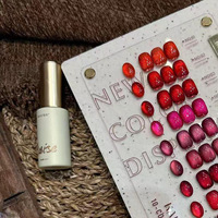 Kaishe Vernis à ongles œil de chat rouge 10 couleurs, rouge du Nouvel An, effet perles de verre, longue tenue, pour l'ouverture de salon de manucure, ensemble œil de chat rouge