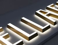 Papan Tanda LED Strip 3D Custom dengan Penerangan Depan dan Belakang, Kontrol Bluetooth, Tahan Air IP65 untuk Iklan di Depan Toko Komersial