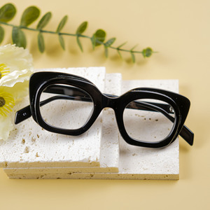Montura de gafas de acetato 2024 para hombre, gafas cuadradas de ojo <span class=keywords><strong>Retro</strong></span> para mujer, gafas graduadas ópticas, gafas para Miopía - Product Image 1
