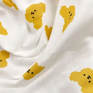 Двухслойная марлевая муслиновая ткань с принтом медведя из 100 хлопка для детей