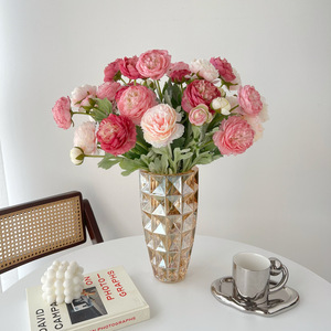 Branche de fleur artificielle de renoncule en soie rose et blanche 10cm-30cm pour décoration intérieure - Product Image 3