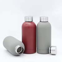 2025 gran oferta personalizada 350ml frasco de vacío de doble pared termo de Metal aislado botella de agua deportiva para acampar vasos de plástico