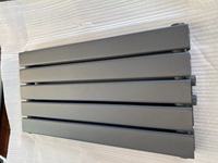 Radiateur de chauffage hydronique moderne, radiateur mural vertical à double panneau plat en acier, radiateurs pour le chauffage dans les hôpitaux