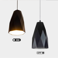 Lustre en acier décoratif à hauteur réglable au design simple pour la suspension dans les hôtels, les maisons et les magasins