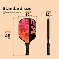 Raquette de pickleball professionnelle en fibre de verre multicolores à motifs géométriques pour un frappeur précis